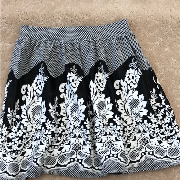 Alya Dresses & Skirts - Black and white floral skirt Alya Dresses & Skirts - Black and white floral skirt